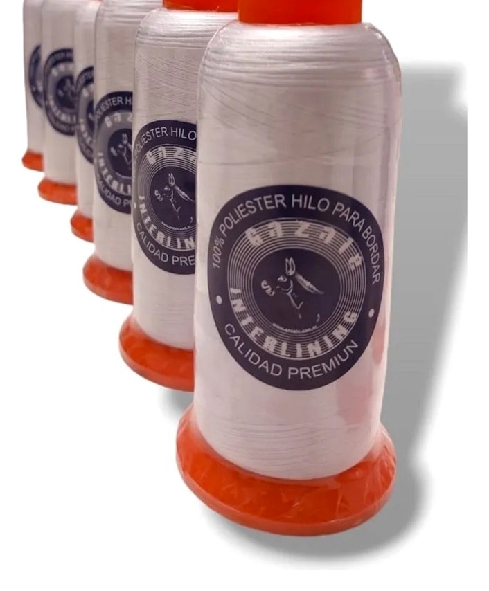 Detalle de hilo Gazale blanco